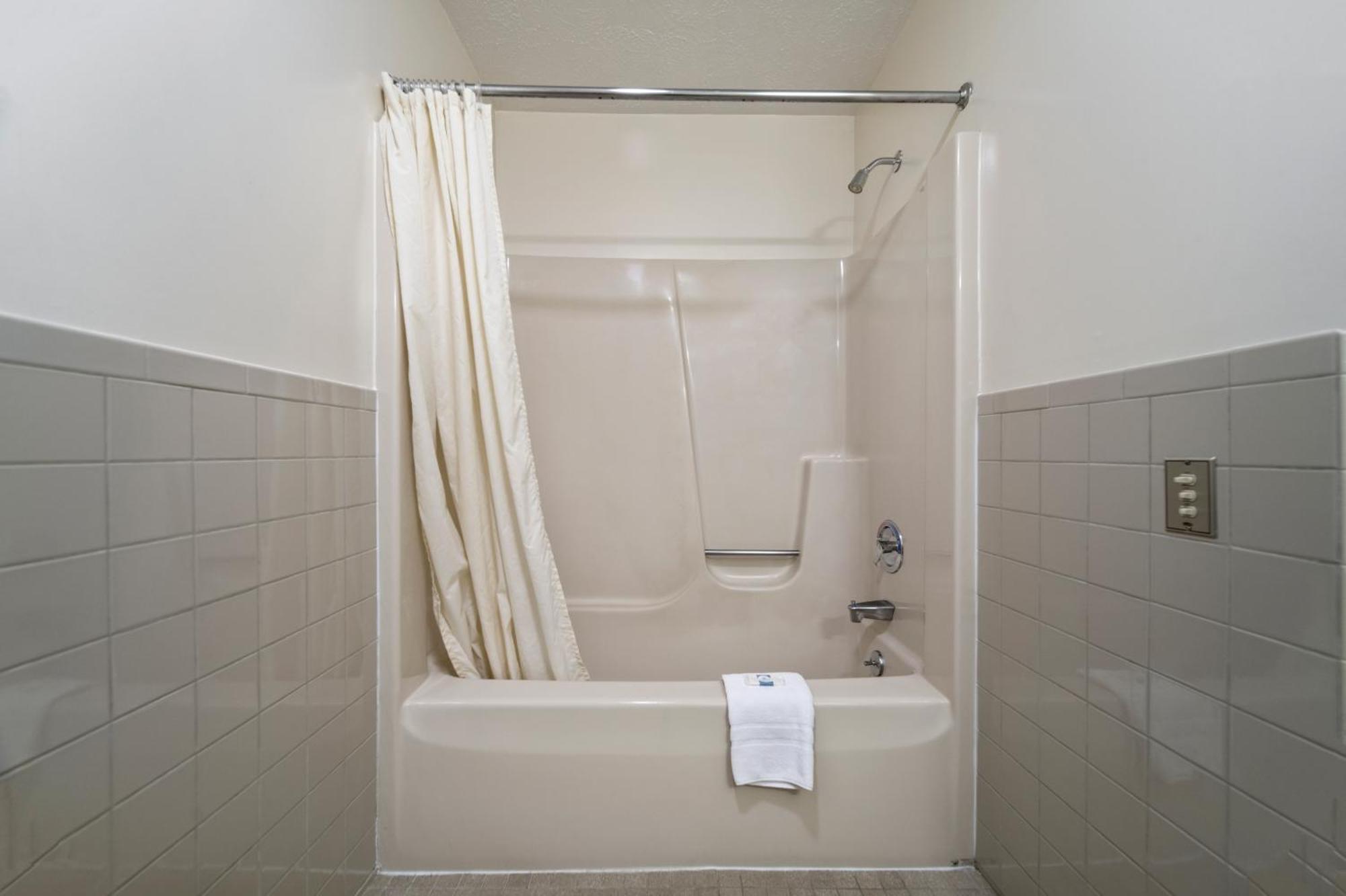 Executive Inn Cass City Szoba fotó